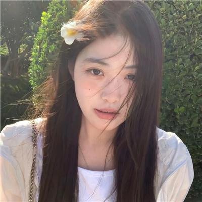 二人漫步几春秋
